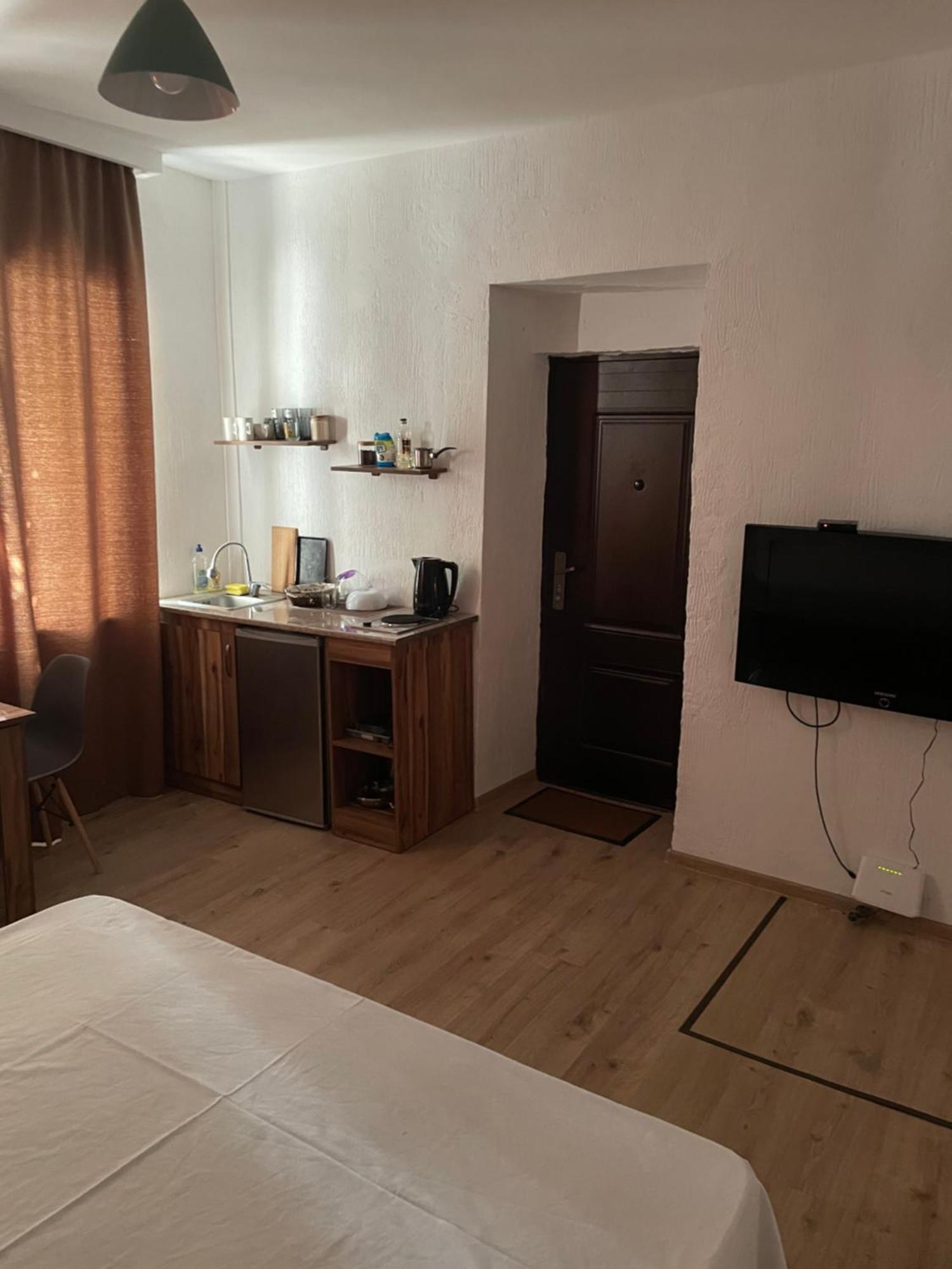 Apartment In The City Center With The Garden Yerevan Luaran gambar